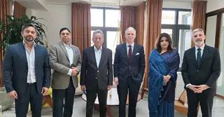 সুইস রাষ্ট্রদূতের বাসভবনে বিএনপির প্রতিনিধি দলের মধ্যাহ্নভোজ